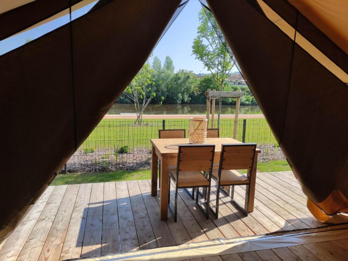 Tente Lodge Pour 5 Personnes En Bordure De La Riviere Allier Au Sein D'Un Petit Camping Saint-Yorre Exteriör bild
